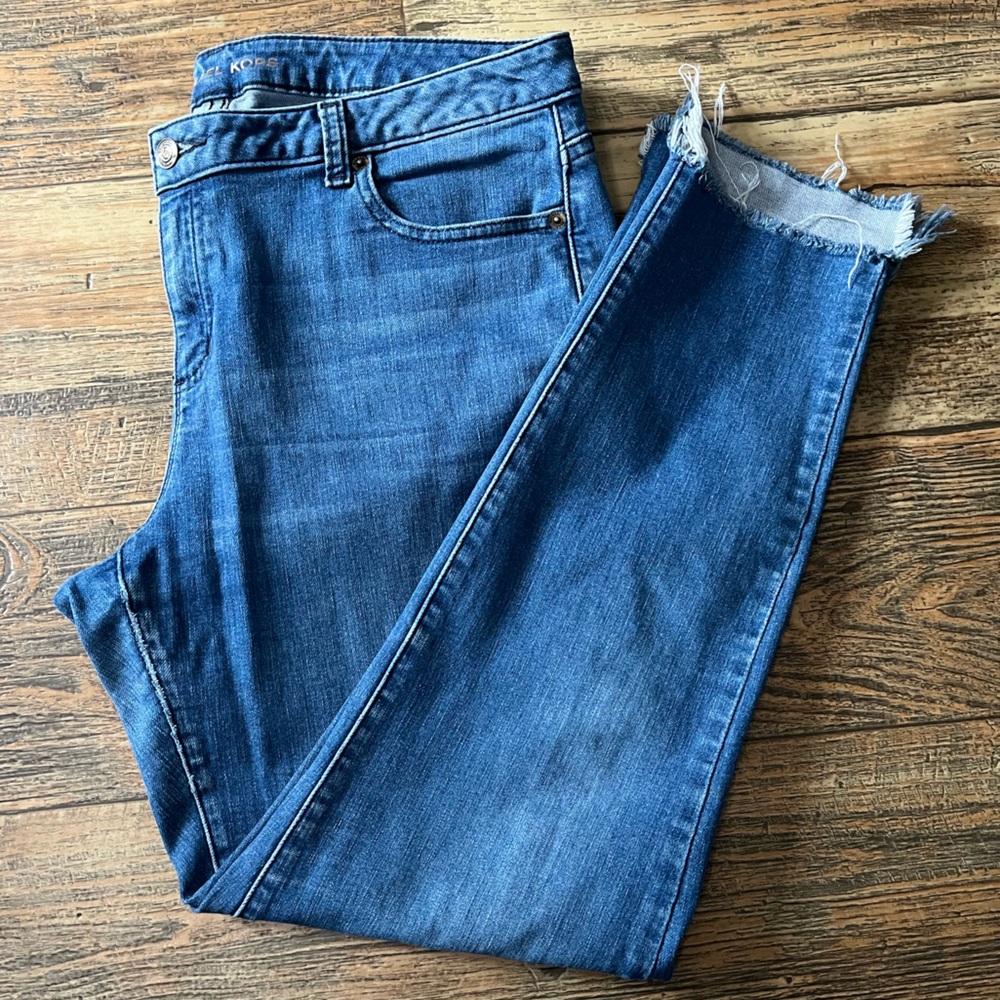 Michael Kors Izzy Skinny Ankle Cropped Jeans with Classic Denim Look